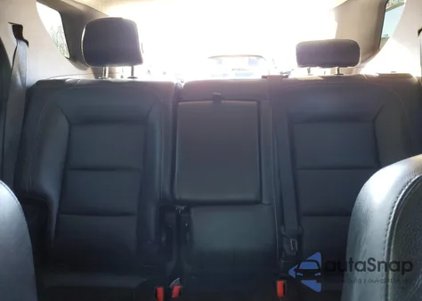 2018 Chevrolet Equinox Premier z USA, uszkodzony, nr VIN 3GNAXPEU5JL161301